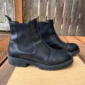 Vagabond Shoemaker Kenova Black Leather Chelsea Chunky Sole Ankle Boot Sz EU 40